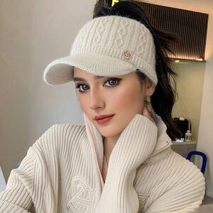 Elegant bundle hat Kahki band black